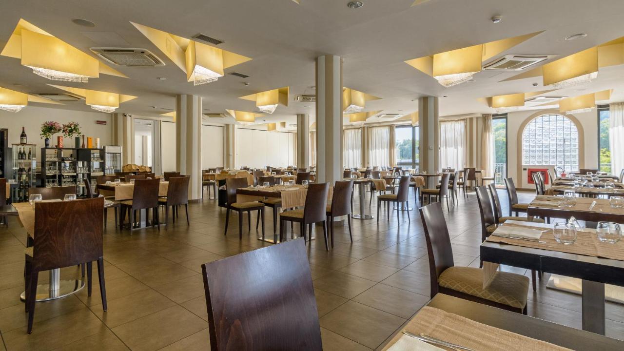 Hotel Terme Capasso コントゥルシ エクステリア 写真