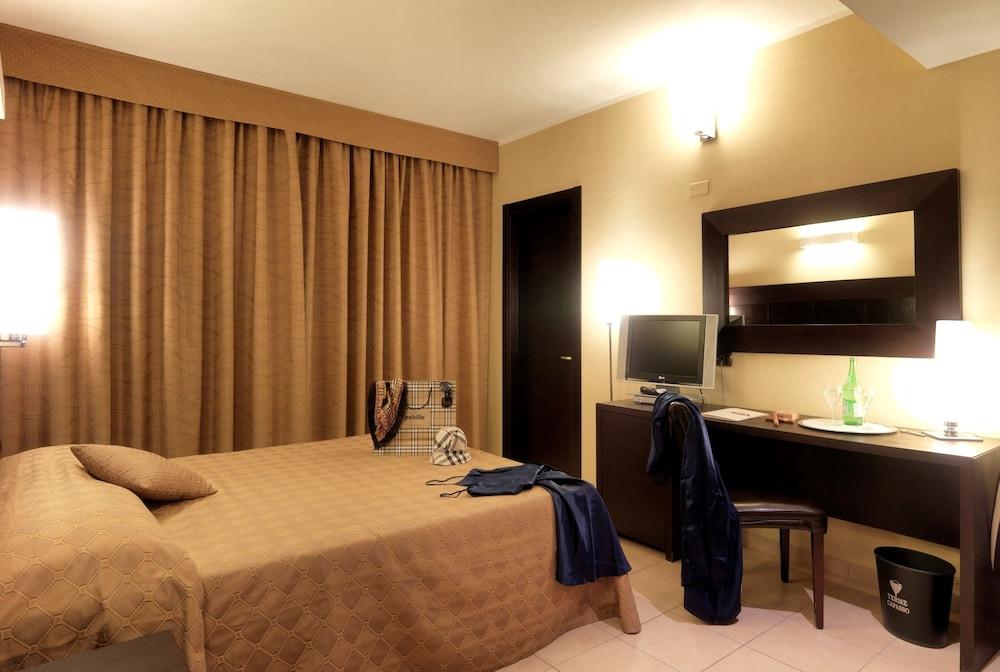 Hotel Terme Capasso コントゥルシ エクステリア 写真