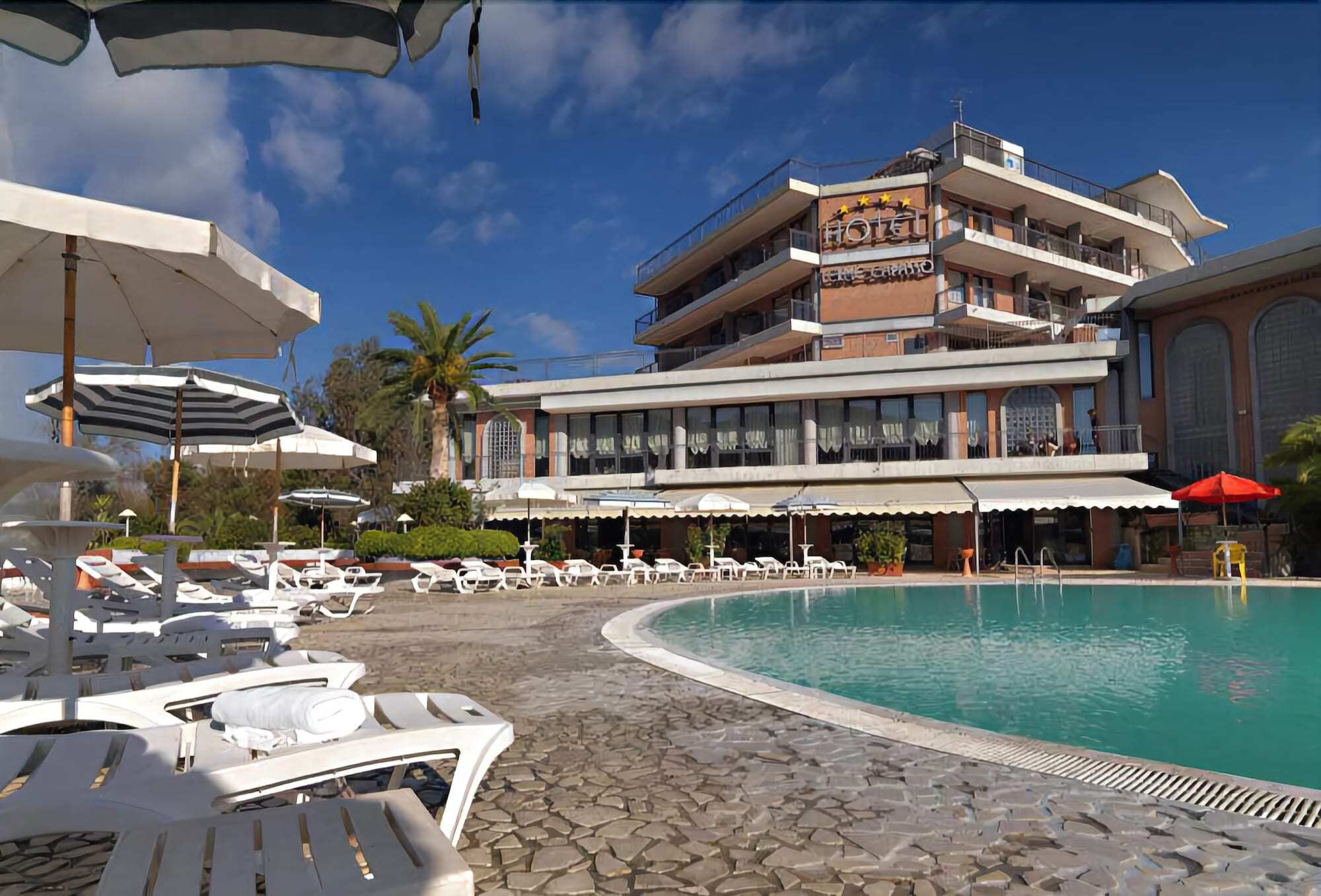 Hotel Terme Capasso コントゥルシ エクステリア 写真